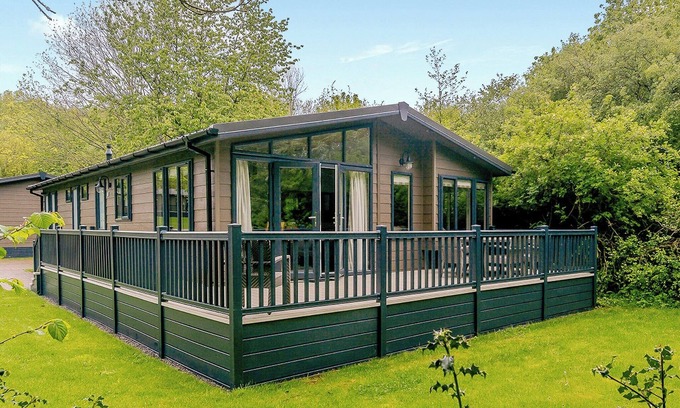 Newton St Loe Ski Chalet | 1 bedroom accommodation in Newton Saint Loe, Nr Bath