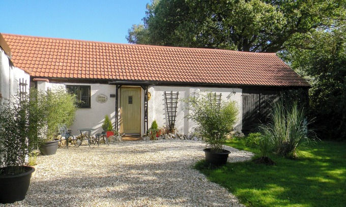 Cullompton Cottage | 1 bedroom accommodation in Blackdown Hills, near Culmstock