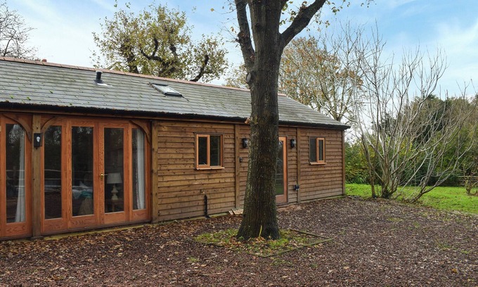 Pevensey Cottage | 1 bedroom accommodation in Hankham, near Pevensey