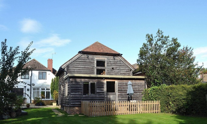 Henfield Cottage | 1 bedroom accommodation in Small Dole, near Henfield