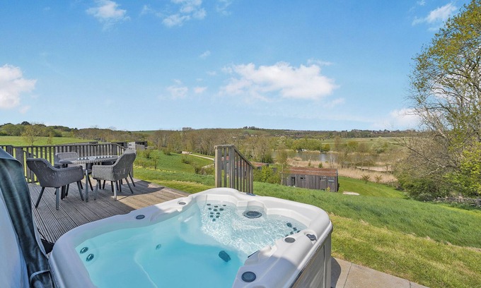 Lewes Ski Chalet | 1 bedroom accommodation in Lewes