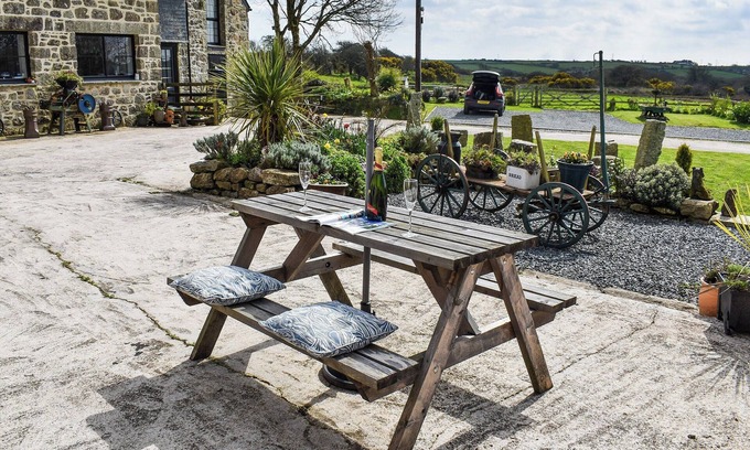 Mabe Cottage | 1 bedroom accommodation in Porkellis, near Helston