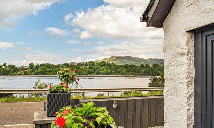 Benderloch Cottage | 1 bedroom accommodation in Connel, near Oban