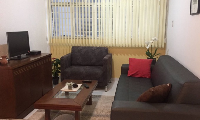 Pitangueiras RV Rental | 1 Bedroom Apartment 150 meters from the beach.