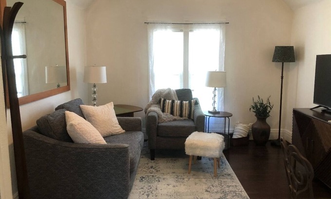Livingston Apartment | 1 Bedroom Apartment Downtown Livingston