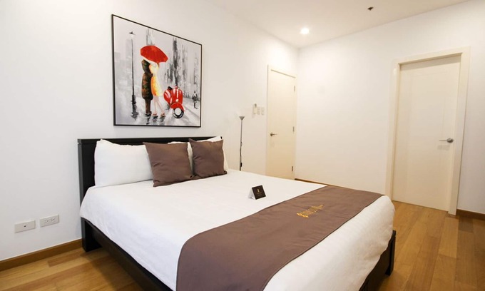 Downtown Apartment | 1-Bedroom Deluxe in Makati @ Milano 1603