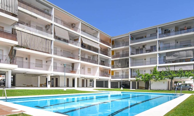 El Roc de Sant Gaieta Apartment | 1 bedroom flat with communal pool