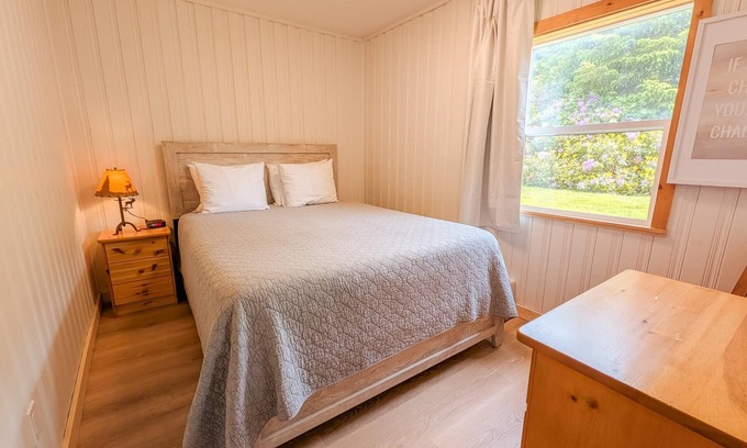 Ucluelet Hotel | 1-Bedroom Full Kitchen | #8