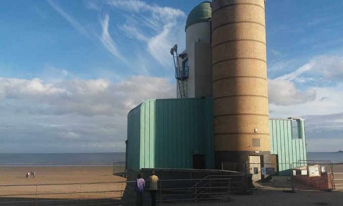 Castle Apartment | 1 Bedroom Marina Flat - sleeps 2 - near Beach and Swansea Arena