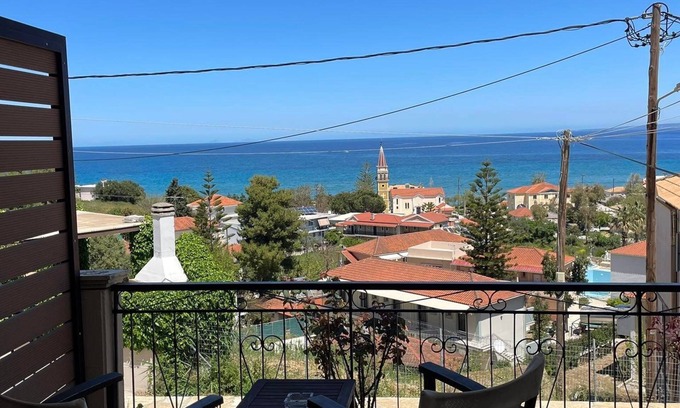 Argassi Apartment | 1 Bedroom Sea-View Apartment