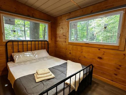 Parry Sound Other | 1-bedroom Unique Eco Log Cabins in Parry Sound #105