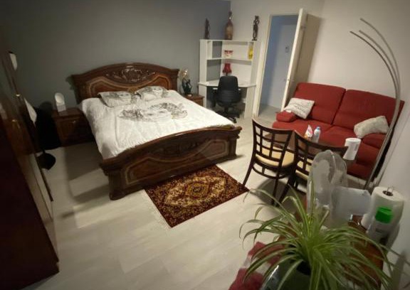 Auvernaux House | 1 Chambre chez l habitant, 1 à 4 pers, Park ext, TAXI VTC 6places disponibles