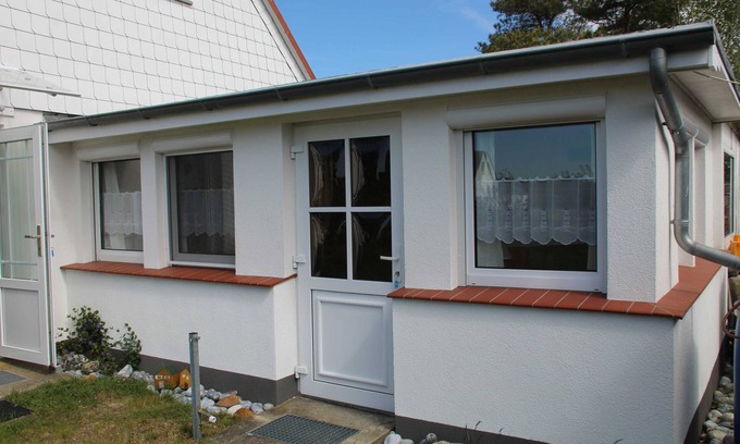 Hiddensee Apartment | 1 room apartment - Holiday home Boddenblick