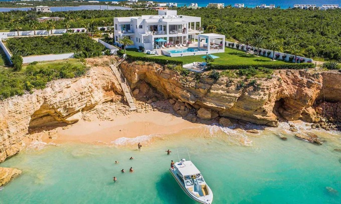 West End Village Villa | 10,000 square feet of exquisite modern living with direct beach access
