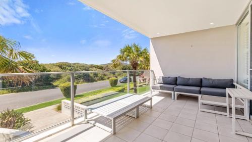 Hawks Nest House | 10 - 13 - 15 Beach Rd Hawks Nest