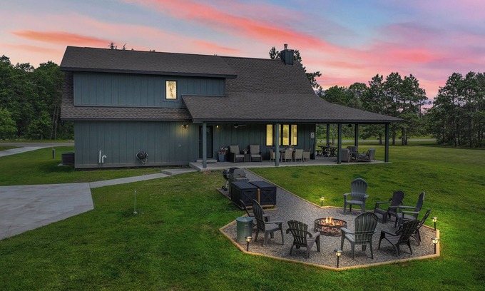 Friendship House | 10-Acre Property w/Fire Pit & Grill in Arkdale!