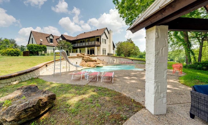 McKinney Villa | 10 Acres with Pool and Pond Luxury Melissa Villa!
