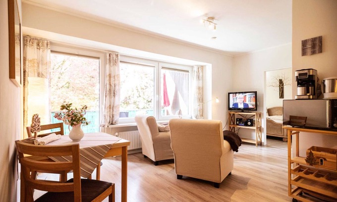 Krummsee Apartment | 10 Baum-t-raum with a view at the European beech