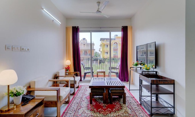 Chicalim Apartment | 10 min to GOI Airport & Baina Beach - Swimming Pool