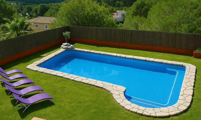 Sitges Town Center Villa | 10 minutes by car from Sitges. Villa El Olivo. XXL pool. Heated to 28º