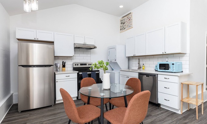 Fort Worth Apartment | 10% Off Weekly Magnolia Bliss Studio