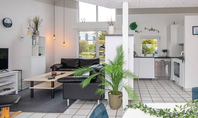 Øer Strand House | 10 person holiday home in Ebeltoft