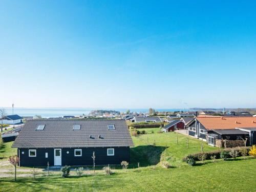 Ronde House | 10 person holiday home in Rønde-By Traum