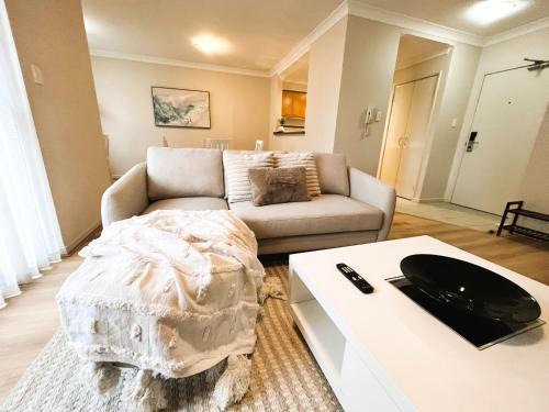 Perth Central Business District Apartment | 10 Relaxing Resortpkgpoolgym 2br2ba