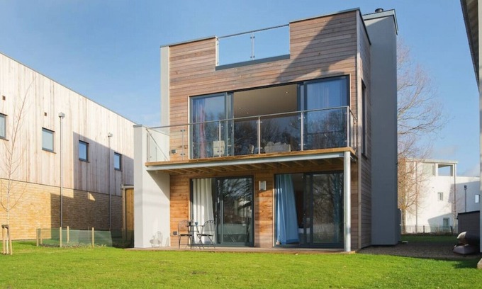 Cirencester House | 100 Howells Mere - 100HM - Lakeside Spa Property