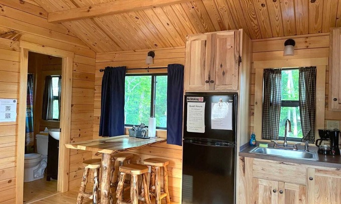 Logan Cabin | 107) Ibis Log Cabin. Close to Hocking Hills State Park and more!