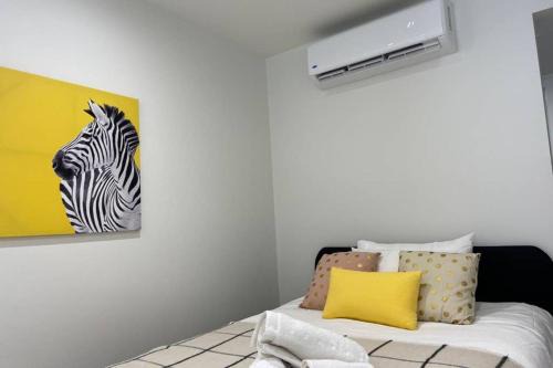 Brunswick West Apartment | 10A Brunswick Living Studio Close to APT and CBD Free Wifi Tram at Doorstep