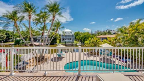South Island House | 110 Bahia #3