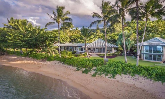 Kilauea House | 12 Million Dollar Beach Front Estate! Two Villas on one Acre.