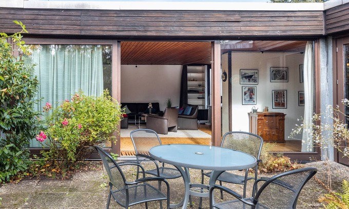 Waggum House | 128 sqm/4 rooms: sunny feel-good bungalow with garden