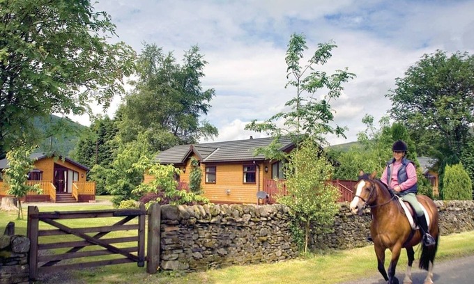 Selkirk House | 12ft-wide caravan with one double and one twin.