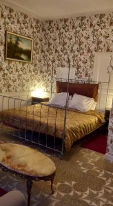 Pontrieux House | 13 Bohemian Bienvenue B&B