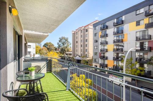 East Perth Apartment | 14 Roomy Restrelax Eastperth 2brparking