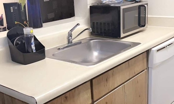 Euless Apartment | 15 min from the DFW airport, Cowboys & Rangers Stadium. 25 min from Dallas!