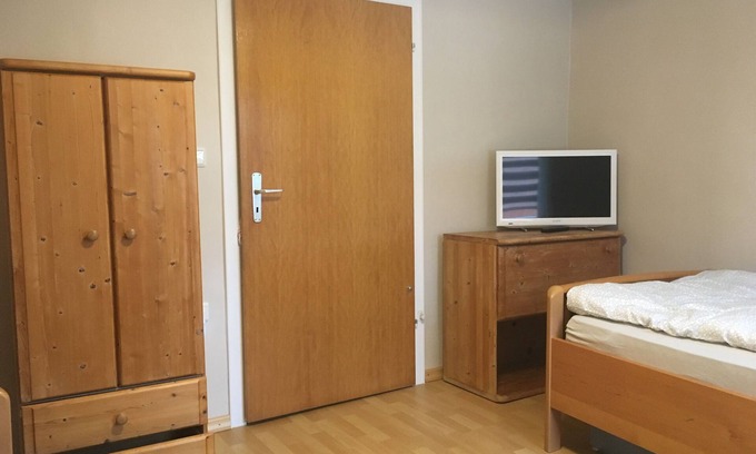 Moringen House | 15 minutes from Göttingen Thüdinghäuser guest house and fitters' accommodation