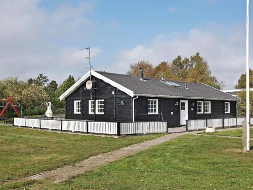 Hou House | 15 person holiday home in Hals-By Traum