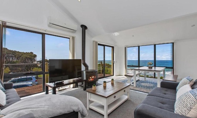 Wongarra Apartment | 15 Whitecrest Great Ocean Road Resort - Ocean View