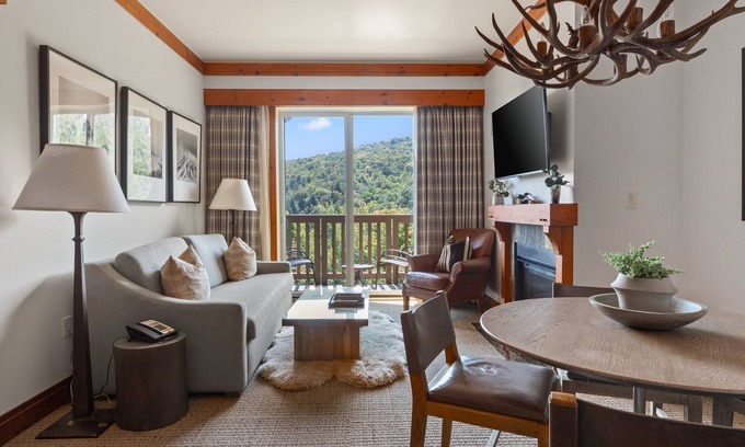 Stowe Area Cabin | #1537A | 2bdrm | Inside Main Lodge Spruce Peak | 5th Floor Mount Mansfield Views