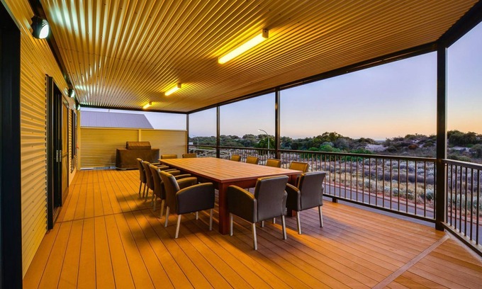 Exmouth House | 16 Crevalle Way - perfect for large groups