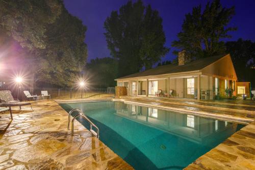 Southaven House | 18 Mi to Dtwn Memphis Oasis on 8 Acres!