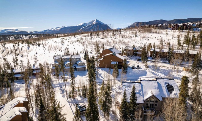 Wildernest Villa | 184 Burgundy Circle By Summit County Mountain Retreats