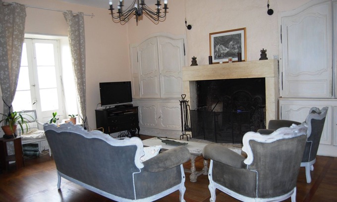 Puy-l'Eveque House | 18th and 19th century mansion in the heart of the Cahors vineyard