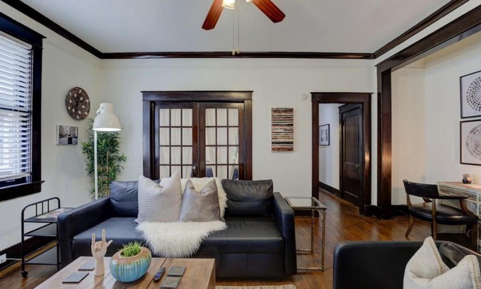 Midtown Apartment | 1900's Historic Getaway - Prime Midtown Location!