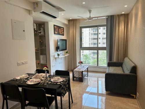 Hiranandani Gardens Apartment | 1BHK In Hiranandani Powai G - SKY HOMES