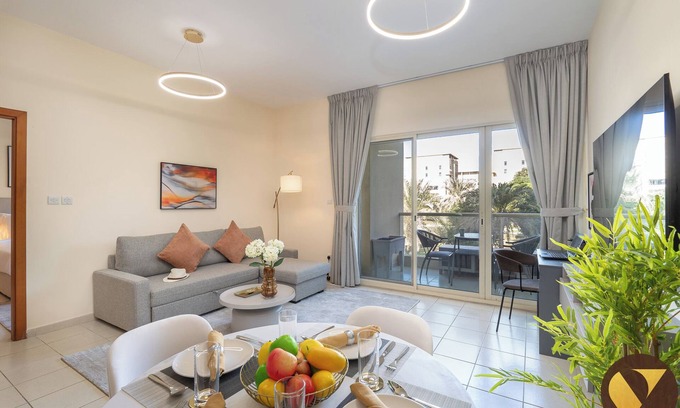 The Greens Apartment | 1BR Apart in Al Dhafrah 2 The Greens