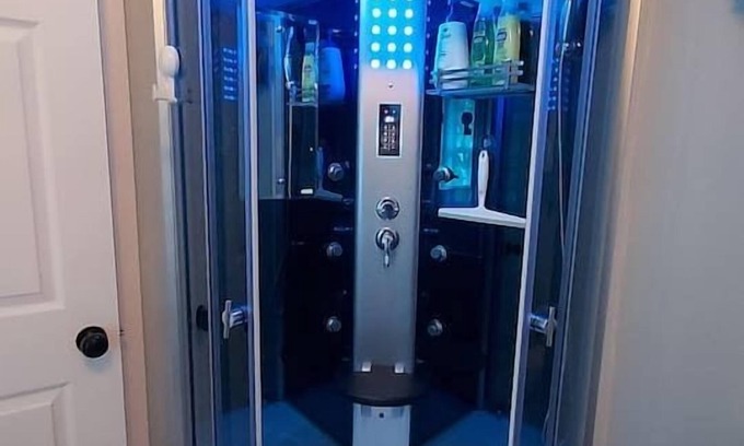 Craigsville House | 1BR - Bridge Day Stay | Steam Sauna & Jetted Tub